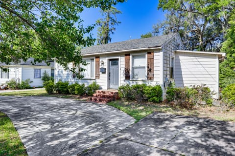 5 Mi to Dtwn: Home w/ Fenced Yard in Jacksonville House in Jacksonville