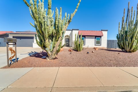 Pool, Putting Green & Games: Chandler Home! House in Chandler
