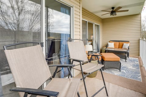 Relax Fireside! Peaceful Escape Near Branson Strip Apartment in Branson