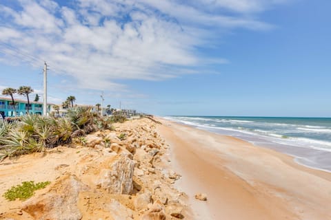 Oceanfront Ormond Beach Condo: Patio, Pool Access! Apartment in Ormond By The Sea