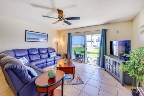 Oceanfront Ormond Beach Condo: Patio, Pool Access! Apartment in Ormond By The Sea
