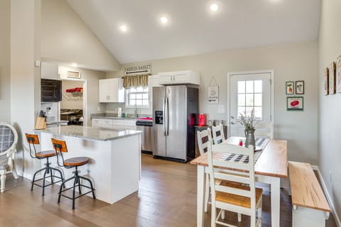 Near State Parks & Dtwn: Quaint Sparta Home! House in Tennessee