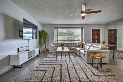 Private Pool & Dock: Coconut Creek Home! House in Coconut Creek