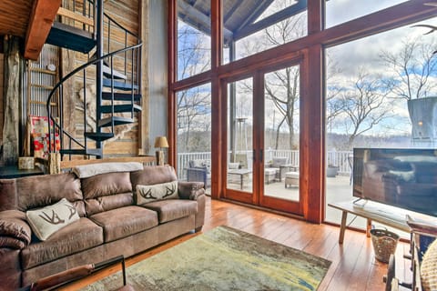 Lakefront Lewisburg Vacation Rental w/ Deck! House in Kentucky