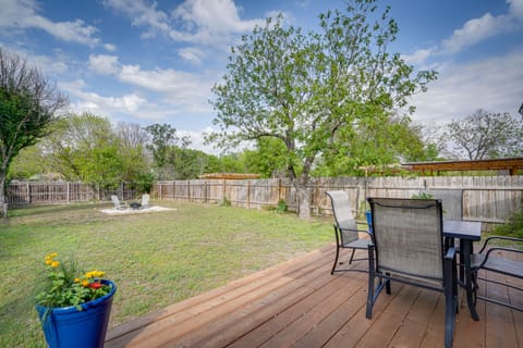 Kerrville Vacation Rental Across From River Trail! Apartment in Kerrville