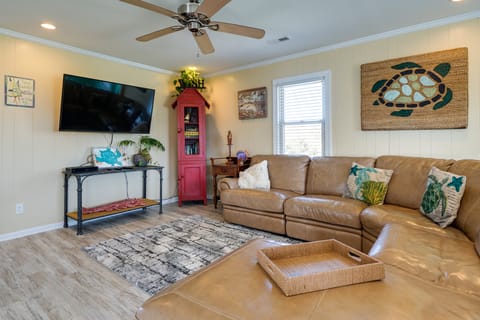 Charming Surf City Beach House - Walk to Ocean! House in Surf City