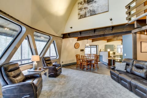 Wisconsin Vacation Rental: 1 Mi to Road America! House in Wisconsin