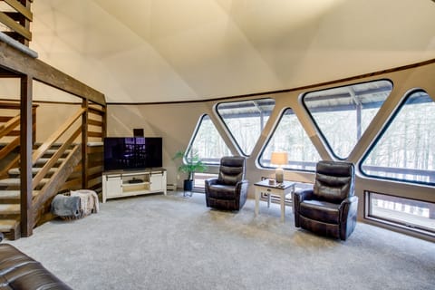 Wisconsin Vacation Rental: 1 Mi to Road America! House in Wisconsin