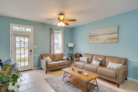 Walk to Beach: Gulfport Retreat w/ Patio Apartment in Gulfport