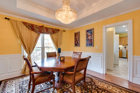 Douglasville Lake Home w/ Private Pool + Gazebo! House in Douglasville