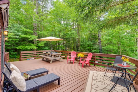 Honey Paws Inn: Wilmington Home 6 Mi to Mount Snow House in Wilmington