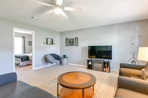 2 Mi to Douglas Lake, Boat Ramp: White Pine Home! House in Douglas Lake