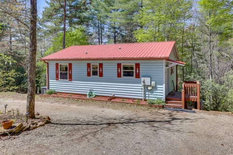 Blue Ridge Mountain Cabin Rental w/ Fire Pit! House in Tennessee