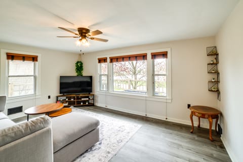 Columbia City Vacation Rental w/ Lake Access Cottage in Indiana