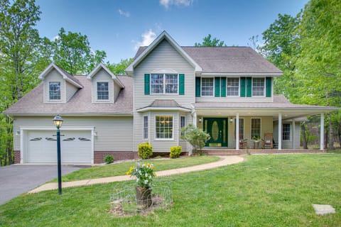 Hot Tub, Sauna, Game Room! Massanutten Resort Home House in Massanutten