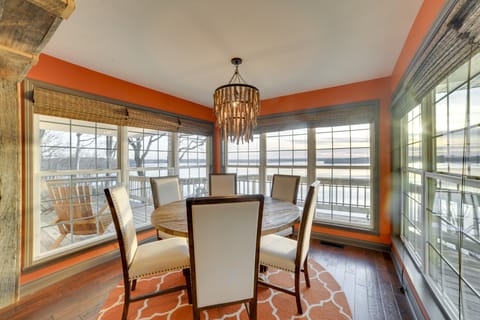 Peaceful Big Sandy Home w/ Deck on Kentucky Lake! House in Tennessee