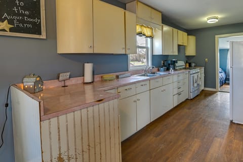 Upstate New York Vacation Rental Near Cooperstown! House in Adirondack Mountains