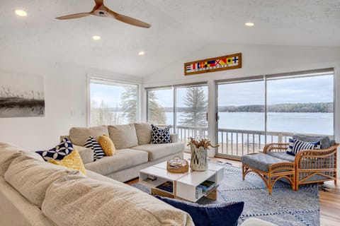 East Jordan Vacation Rental on Lake Charlevoix! Cottage in Michigan