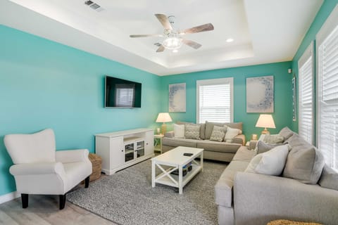 Walk to Shore: Home w/ Deck in Crystal Beach! House in Bolivar Peninsula