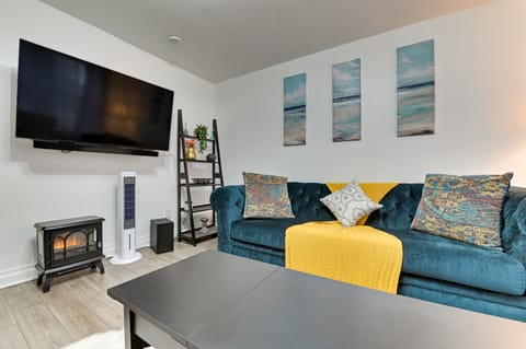 Walk to Downtown Albany: Ten Broeck Triangle Apt! Apartment in Albany