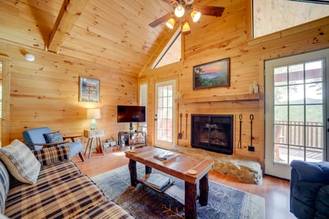 Bryson City Vacation Rental - Hot Tub & Lake Views House in Fontana Lake