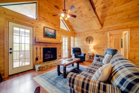 Bryson City Vacation Rental - Hot Tub & Lake Views House in Fontana Lake