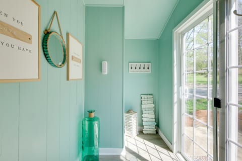 Walk to Lake: Nautical Akron Cottage w/ Deck! Cottage in Ohio