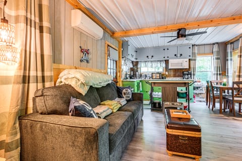 Lake Access & Kayaks: Gladwin Cottage Near Golfing Cottage in Michigan