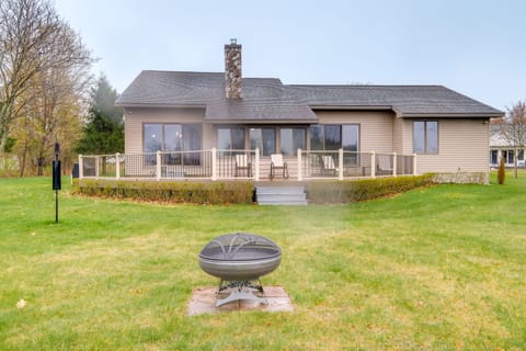 Cadillac Vacation Rental w/ Dock on Lake Mitchell! Cottage in Michigan