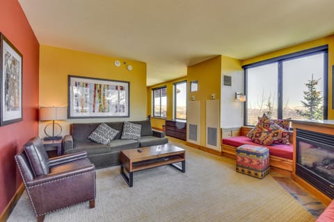 Park City Condo: Steps to Canyons Village & Skiing Apartment in Wasatch County