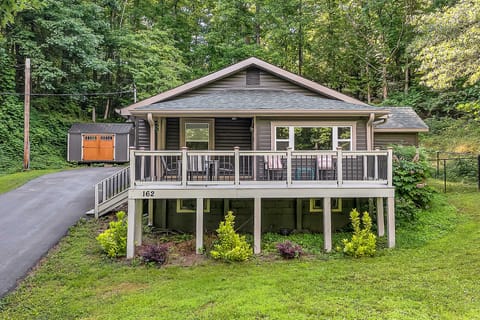 Pet-Friendly Pickens Vacation Rental w/ Fire Pit Cottage in Pickens County