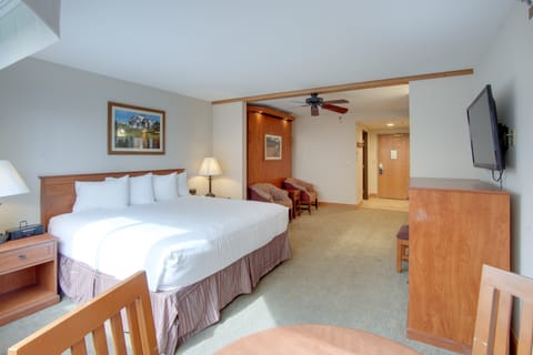 Ski-In/Ski-Out Crested Butte Studio w/ Pool Access Apartment in Colorado