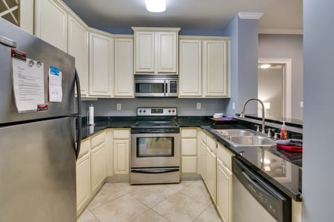 Tuscaloosa Condo Rental: Near Bryant-Denny Stadium Apartment in Tuscaloosa