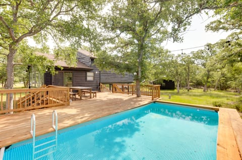 Somerville Cabin w/ Private Pool! House in Texas