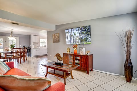 5 Mi to Circle B Bar Reserve: Lakeland Getaway! House in Lakeland