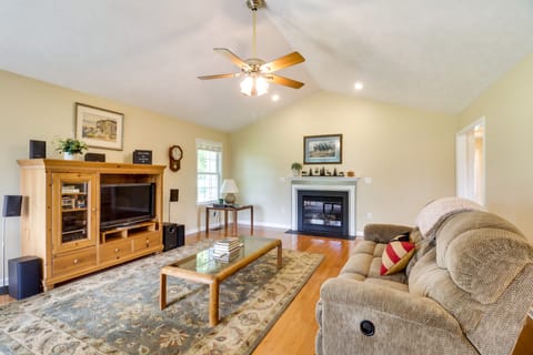 Laptop-Friendly Elkton Home w/ Central A/C! House in Elkton