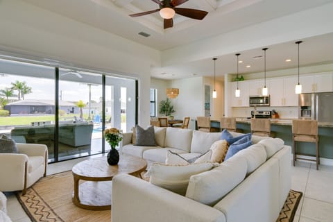 Pool & Gulf Access Canal: Chic Cape Coral Home! House in Cape Coral