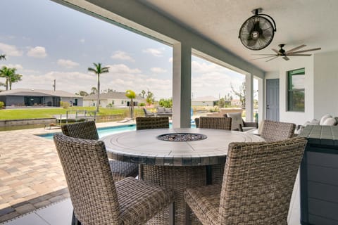Pool & Gulf Access Canal: Chic Cape Coral Home! House in Cape Coral