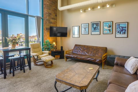 Waterfront Sandusky Vacation Rental: Downtown! Apartment in Sandusky