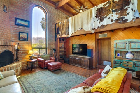 Eclectic Tucson Home 2 Mi to Saguaro National Park House in Tucson