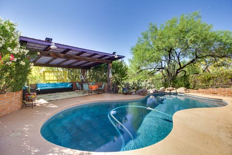 Eclectic Tucson Home 2 Mi to Saguaro National Park House in Tucson