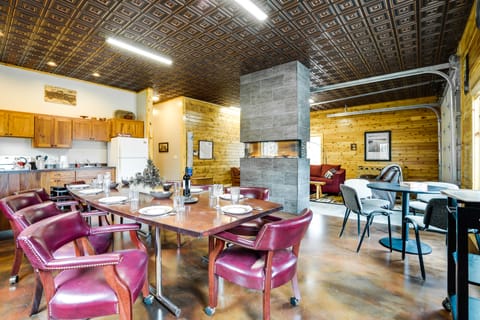 Pet-Friendly Cabin Retreat: Walk to Lake Pepin! House in Lake Pepin