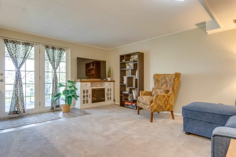 8 Mi to Dtwn Denver: Wheat Ridge Gem w/ Patio Apartment in Wheat Ridge