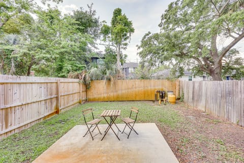Pet-Friendly Townhome, 1 Mi to Southbank Riverwalk Apartment in Jacksonville
