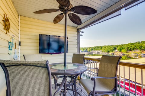 Osage Beach Vacation Rental w/ Main Channel Views! Apartment in Osage Beach