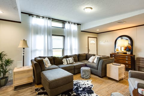 Kingston Home w/ On-Site Boat Parking 2 Mi to Lake House in Lake Texoma