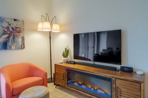 Traverse City Vacation Rental: 1 Mi to Beach! Apartment in Traverse City