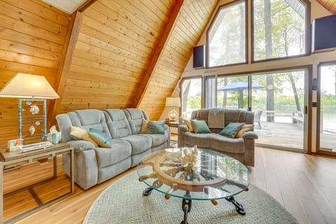 Long Lake Cabin w/ Kayaks, Private Beach & Dock! House in Michigan