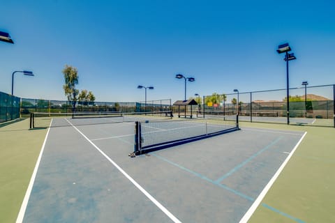 Cookout Ready! San Tan Valley Gem w/ Resort Perks House in Johnson Ranch