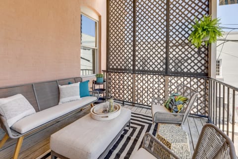 Renovated San Marcos Vacation Rental w/ Balcony! Apartment in San Marcos